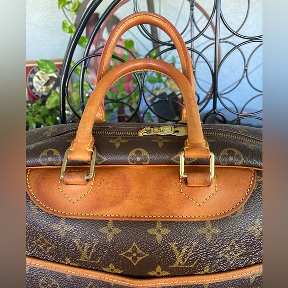 LOUIS VUITTON Monogram Deauville - Picture 2 of 16